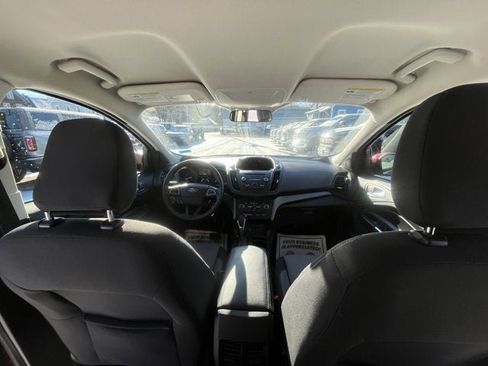 Used 2018 Ford Escape SE image 16