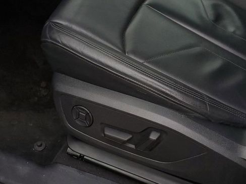 Used 2023 Audi Q3 2.0T Premium image 12