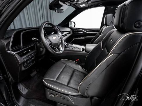 Used 2022 Cadillac Escalade Sport w/ Touring Package AWD/4WD image 21