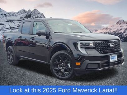 New 2025 Ford Maverick Lariat w/ Black Appearance Package