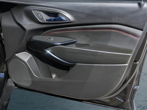 Used 2024 Chevrolet Trax RS w/ Driver Confidence Package image 31