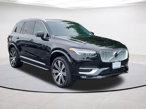 Certified 2025 Volvo XC90 B6 Plus AWD/4WD image 1