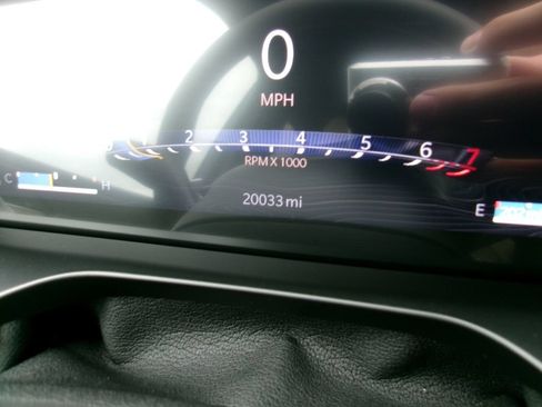 Certified 2025 Jeep Grand Cherokee Limited w/ Luxury Tech Group II AWD/4WD image 13