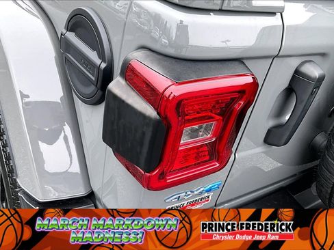 Used 2023 Jeep Wrangler Sahara w/ Cold Weather Group image 22