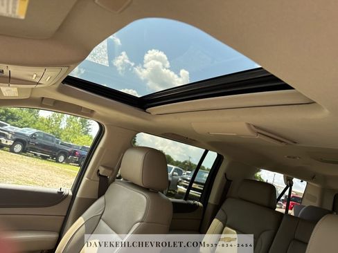 Used 2019 GMC Yukon XL SLT w/ Open Road Package image 21