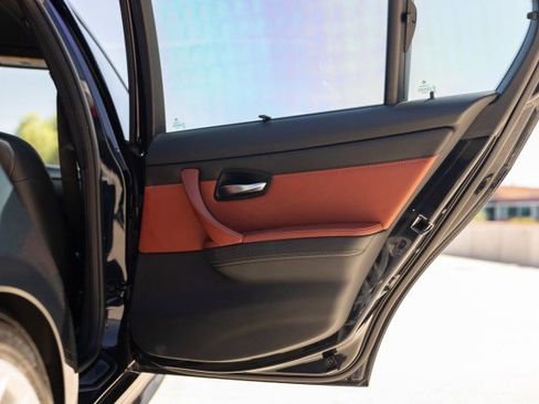 Used 2011 BMW M3 Sedan image 28