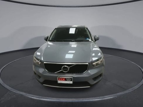 Used 2020 Volvo XC40 T5 Momentum AWD/4WD image 3