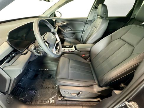 New 2025 Audi Q6 e-tron Premium image 18