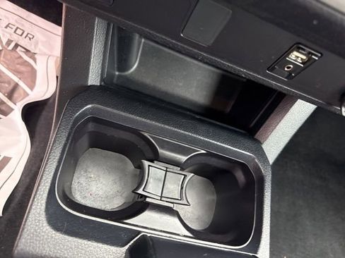 Used 2019 Toyota Tacoma SR w/ SX Package AWD/4WD image 17