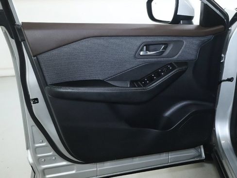 Certified 2023 Nissan Rogue SV AWD/4WD image 15