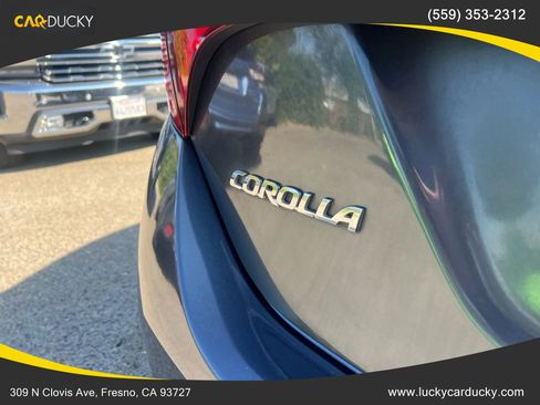 Used 2017 Toyota Corolla SE image 10