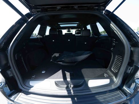 Used 2019 Jeep Grand Cherokee Limited X AWD/4WD image 27