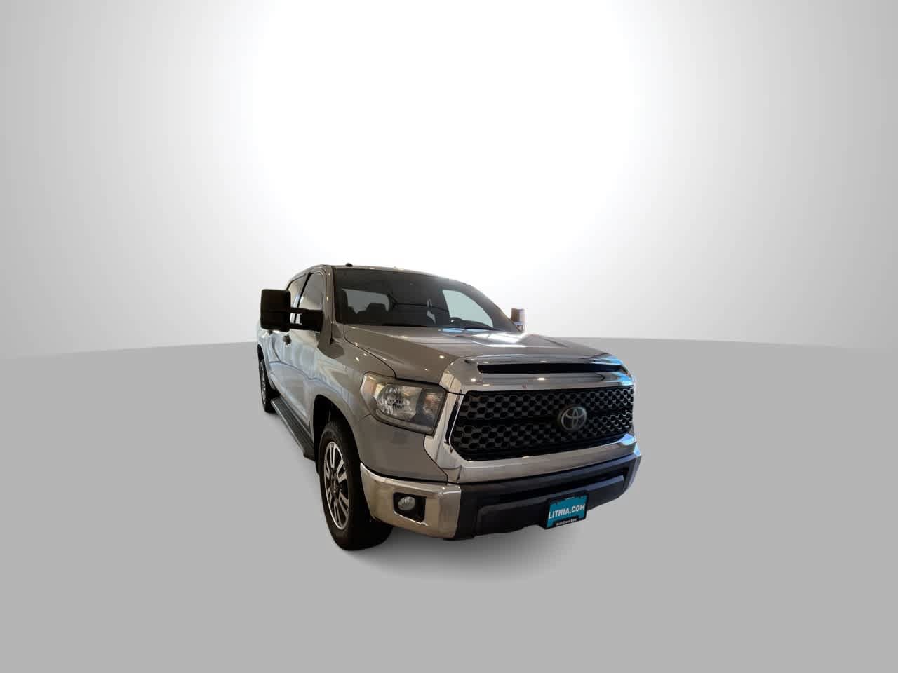 Used 2019 Toyota Tundra SR5 AWD/4WD image 2