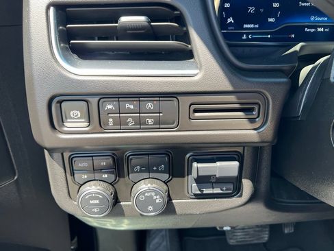 Used 2024 Chevrolet Tahoe Z71 w/ Off-Road Capability Package AWD/4WD image 48