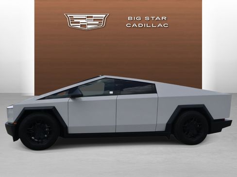 Used 2024 Tesla Cybertruck Cyberbeast AWD/4WD image 2