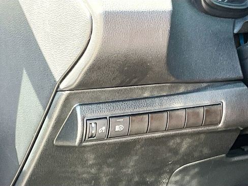 Used 2024 Toyota Corolla SE image 10