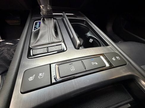 Used 2015 Hyundai Genesis 3.8 w/ Option Group 03 AWD/4WD image 28