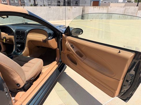 Used 1998 Ford Mustang Convertible RWD image 14