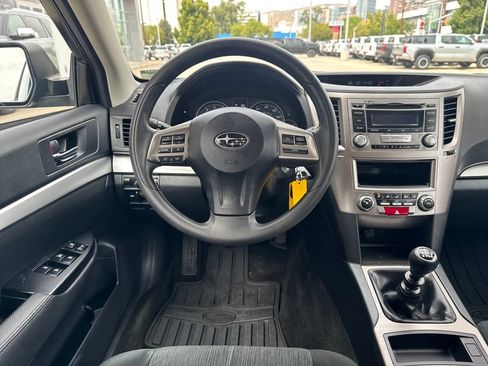 Used 2014 Subaru Outback 2.5i AWD/4WD image 13