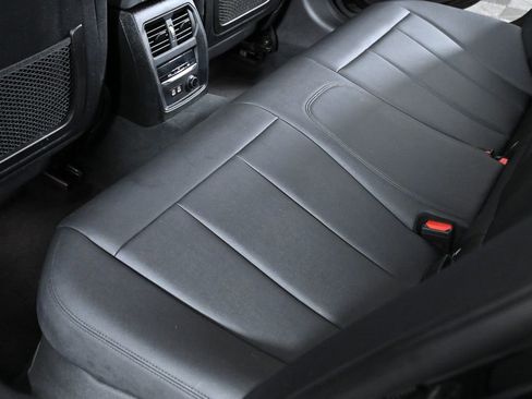 Used 2019 BMW 330i xDrive Sedan w/ Driving Assistance Package image 31