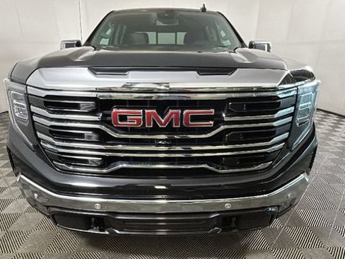 Used 2024 GMC Sierra 1500 SLT w/ SLT Premium Package AWD/4WD image 7
