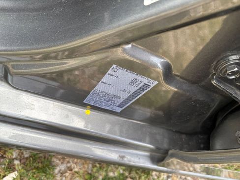 Used 2025 Nissan Altima 2.5 SV FWD image 31
