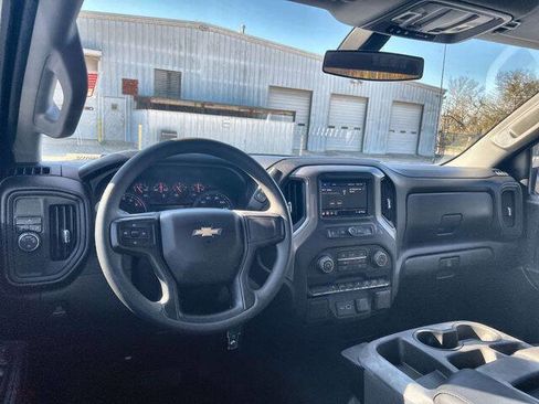 Used 2021 Chevrolet Silverado 1500 Custom image 10