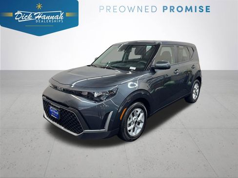 Used 2023 Kia Soul S FWD image 1