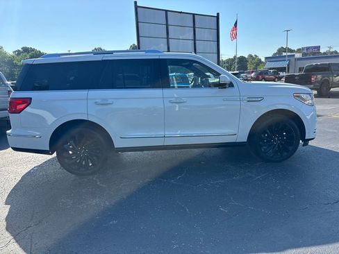 Used 2020 Lincoln Navigator Reserve w/ Equipment Group 208A Reserve AWD/4WD image 2