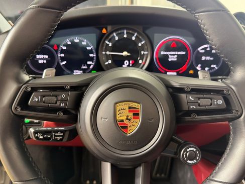 Used 2020 Porsche 911 Carrera S RWD image 23