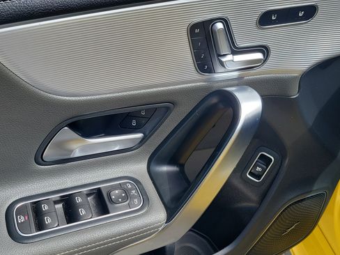 Used 2020 Mercedes-Benz CLA 250 image 18