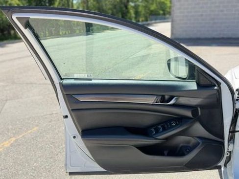 Used 2022 Honda Accord Sport image 16