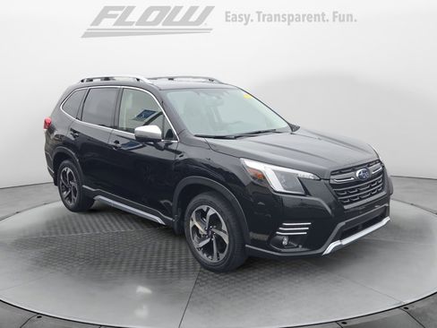 Used 2023 Subaru Forester Touring image 1