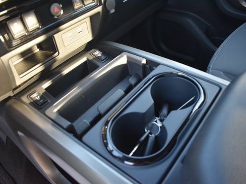 Used 2024 Nissan Titan SV w/ SV Bronze Edition Package RWD image 26