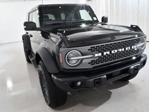 New 2025 Ford Bronco Badlands image 4