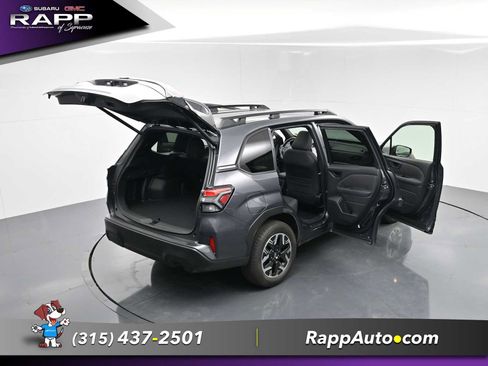 Used 2025 Subaru Forester Premium AWD/4WD image 48