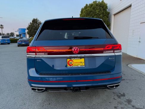 New 2026 Volkswagen Atlas SEL Premium R-Line image 5