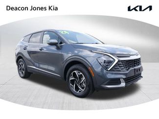 Used 2024 Kia Sportage LX image 1