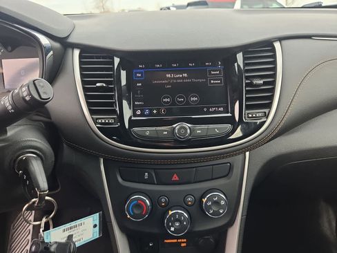 Used 2020 Chevrolet Trax LS image 25
