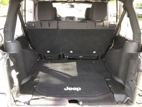 Used 2017 Jeep Wrangler Unlimited Sport AWD/4WD image 20