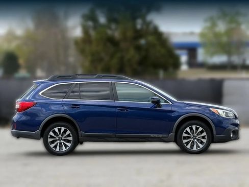 Used 2015 Subaru Outback 3.6R Limited AWD/4WD image 7