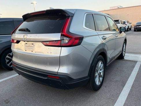 Used 2025 Honda CR-V EX image 3