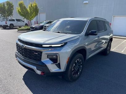 Used 2024 Chevrolet Traverse Z71 w/ Enhanced Driving Package