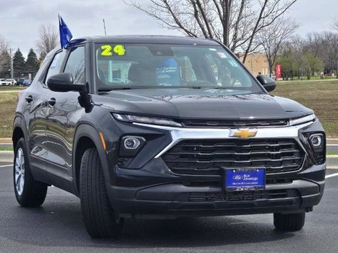Used 2024 Chevrolet TrailBlazer LS w/ LS Confidence Package FWD image 4