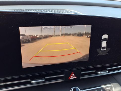 Used 2021 Hyundai Elantra Limited w/ Cargo Package FWD image 12