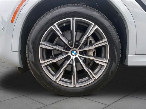 Used 2024 BMW X6 xDrive40i w/ Premium Package AWD/4WD image 10
