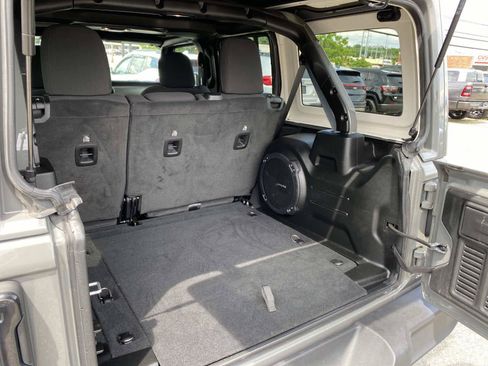 Certified 2023 Jeep Wrangler Unlimited Sport w/ Sun And Sound Package AWD/4WD image 5