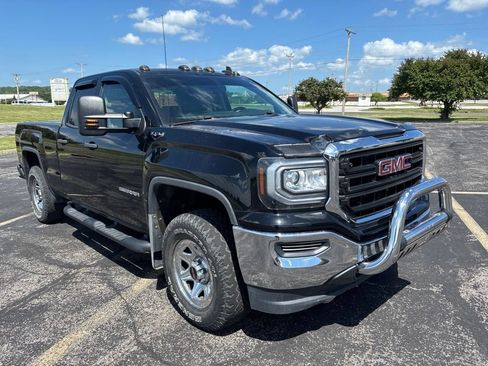 Used 2017 GMC Sierra 1500 4x4 Double Cab w/ Sierra Convenience Package image 3