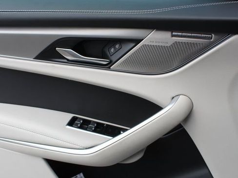 New 2026 Jaguar F-PACE R-Dynamic S image 17