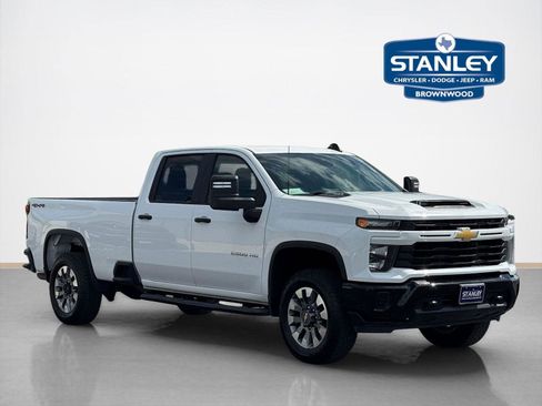 Used 2025 Chevrolet Silverado 2500 Custom w/ Custom Convenience Package image 1